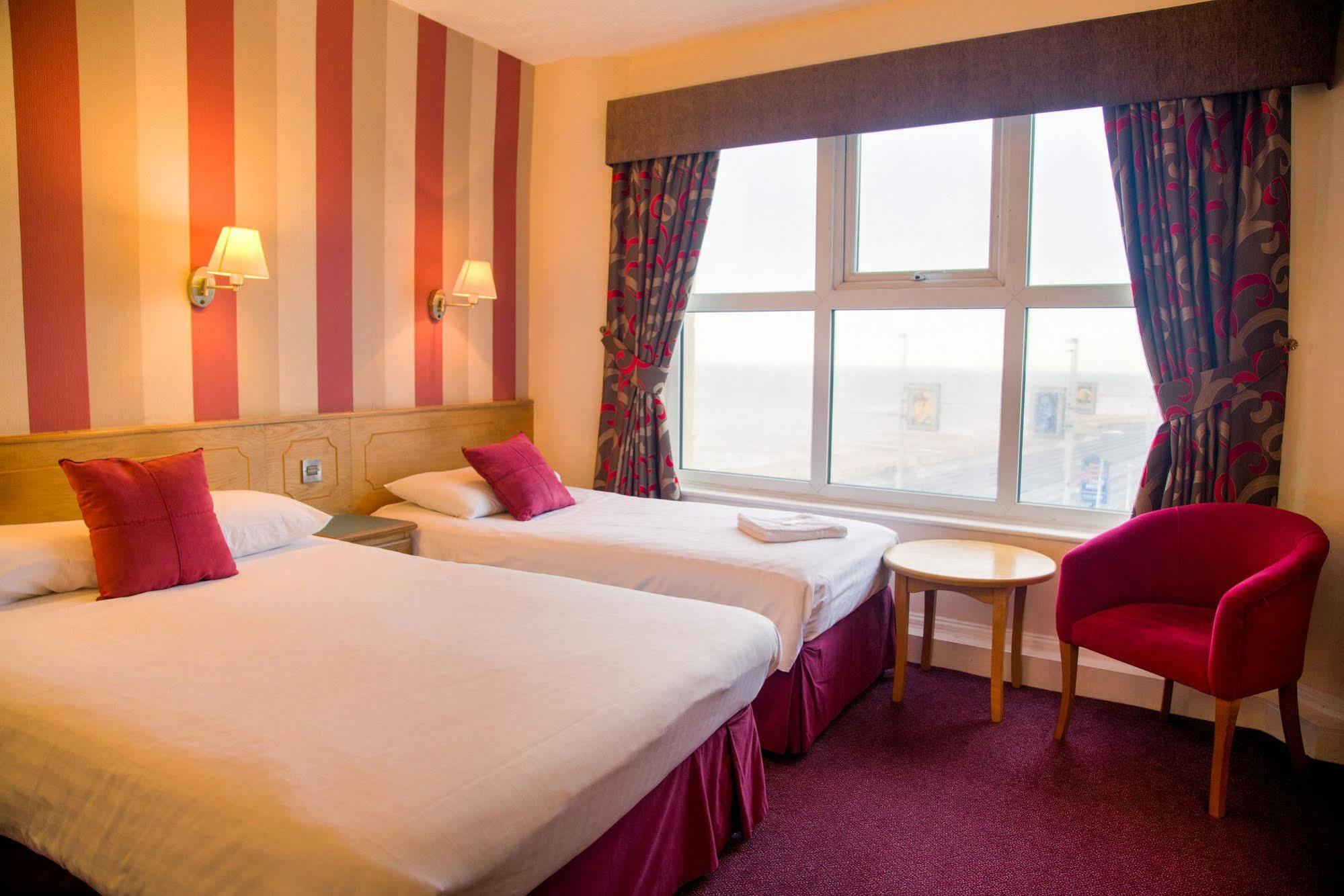 Claremont Hotel Blackpool Extérieur photo
